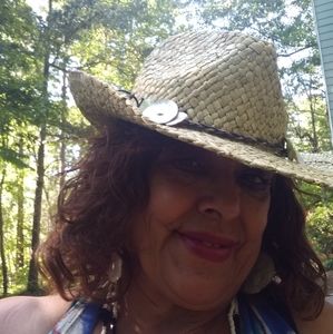 Meet your Posher, Alexandria